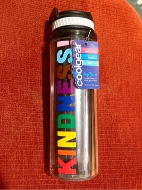 Courageous 'KINDNESS' NWT Rainbow Water Bottle - 20 oz